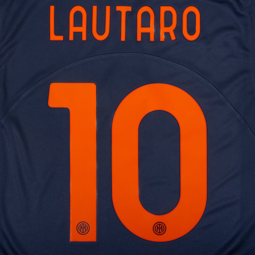 stilscreen - 2025-26 inter third nameset lautaro 10