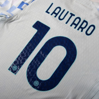 stilscreen - 2025-26 inter away nameset lautaro 10